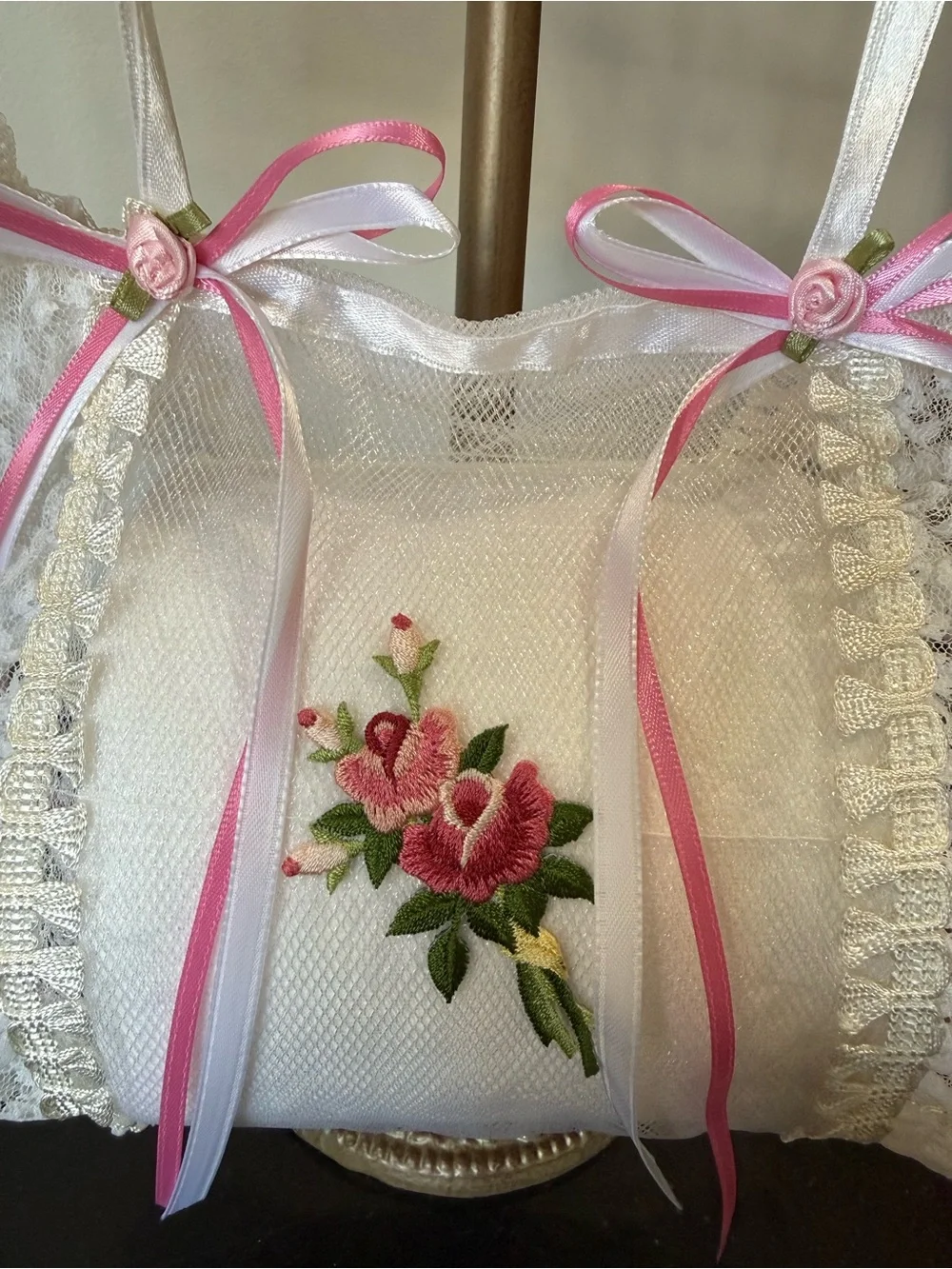 💐 Hand Crafted Floral Hand Towel with Matching Toilet Paper Sachet 💐